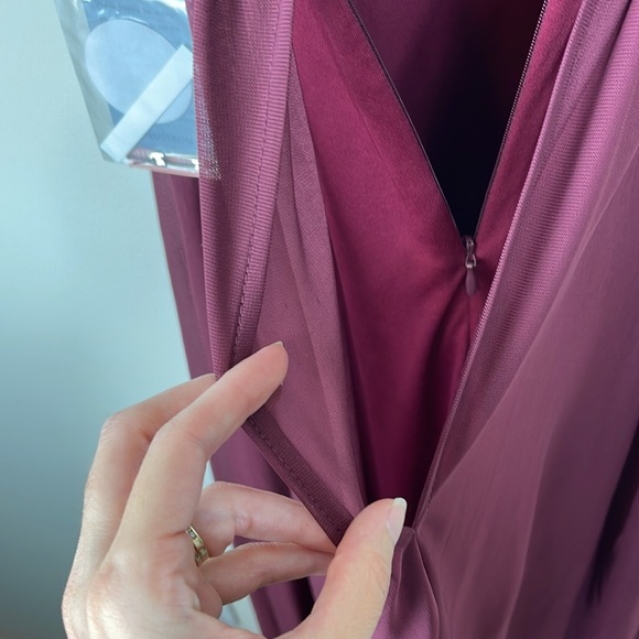 BIRDY GREY Jan Scoop Neck Column Gown In Cabernet NWT Size Small - Picture 8 of 11